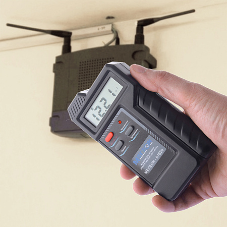 Измеритель уровня электромагнитного фона МЕГЕОН 07620 купить по низкой цене | МАКСПРОФИТ